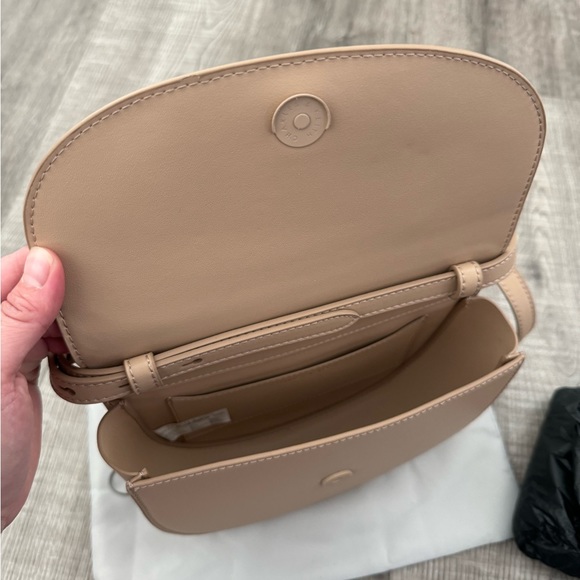 Charles & Keith Layla Chain Link Crossbody Bag - Beige - Size Medium - Picture 5 of 10